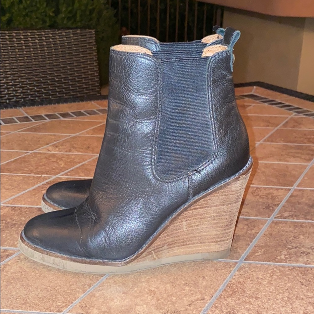 Lucky Brand Blue Jeans America Black Booties US 6